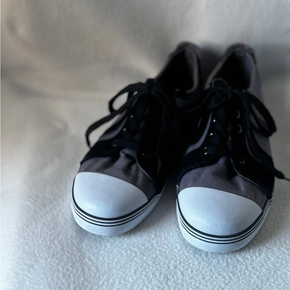 Dickies Size 8 Men’s Gray/Black/White Lace Up Sneakers